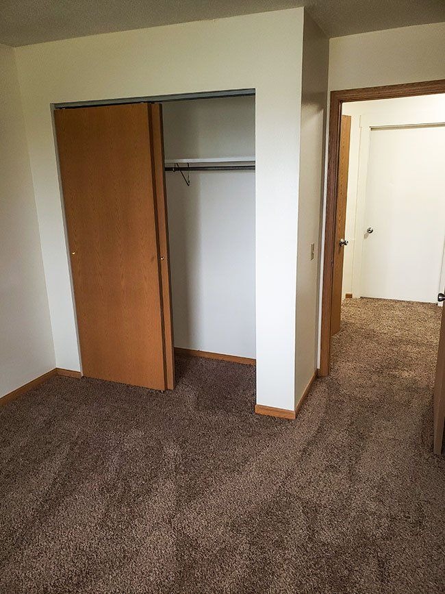 Holland Court Townhouses property photo 2