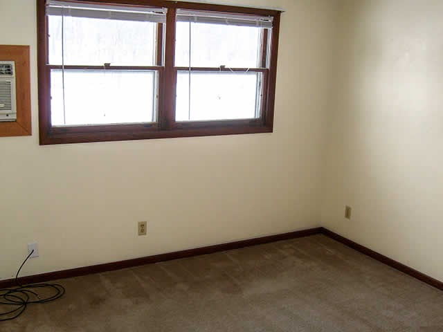 Old Orchard Drive Apartments property photo 2