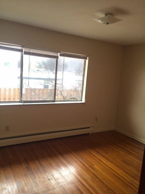 Willow Street Rentals property photo 6